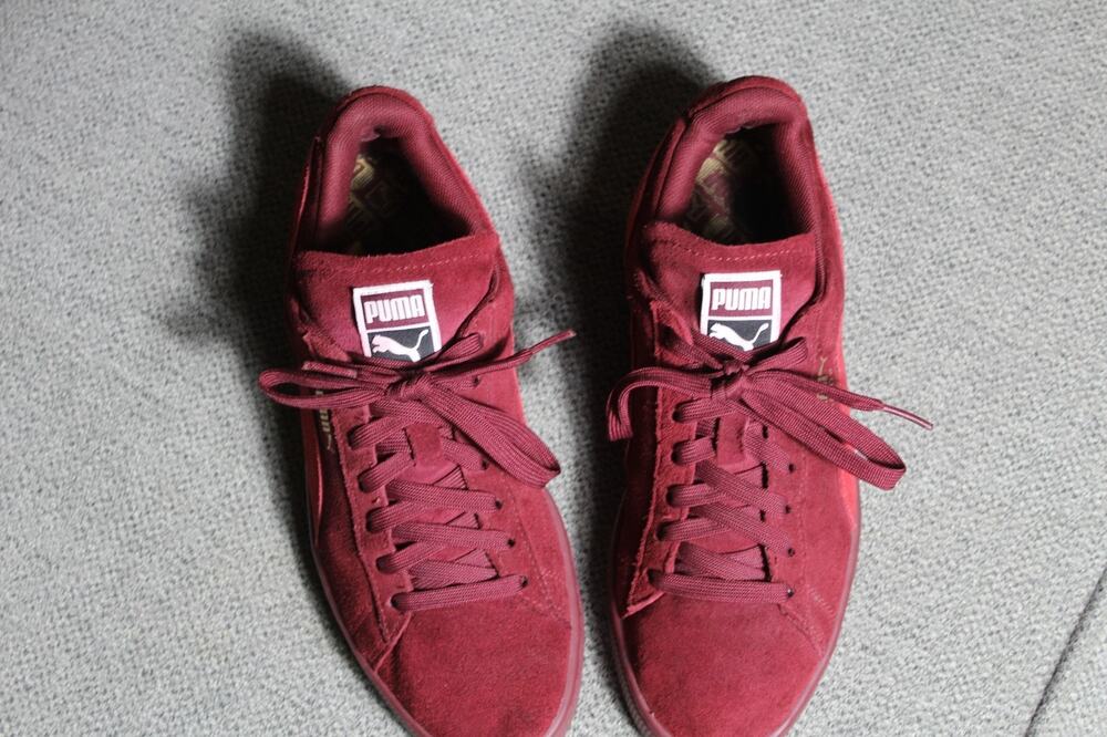 Woman's Size 9 - PUMA Suede Classic Burgundy / Maroon / Red